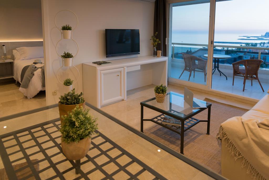 Mediterraneo Sitges Dış mekan fotoğraf